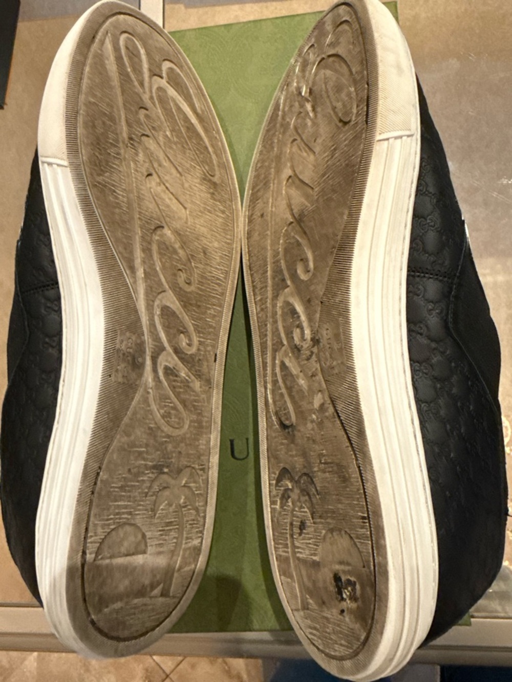 Gucci Black Textured Leather Slip-On Loafers - Picture 3 of 9